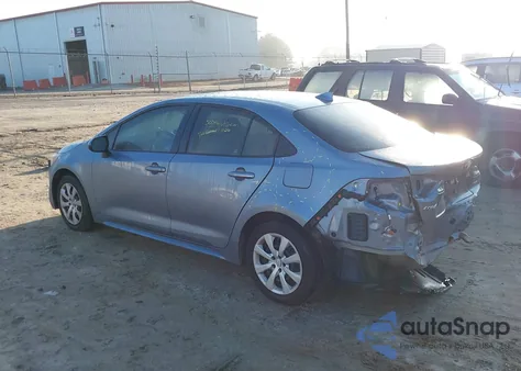2022 Toyota Corolla Le z USA, uszkodzony, nr VIN 5YFEPMAE8NP390684